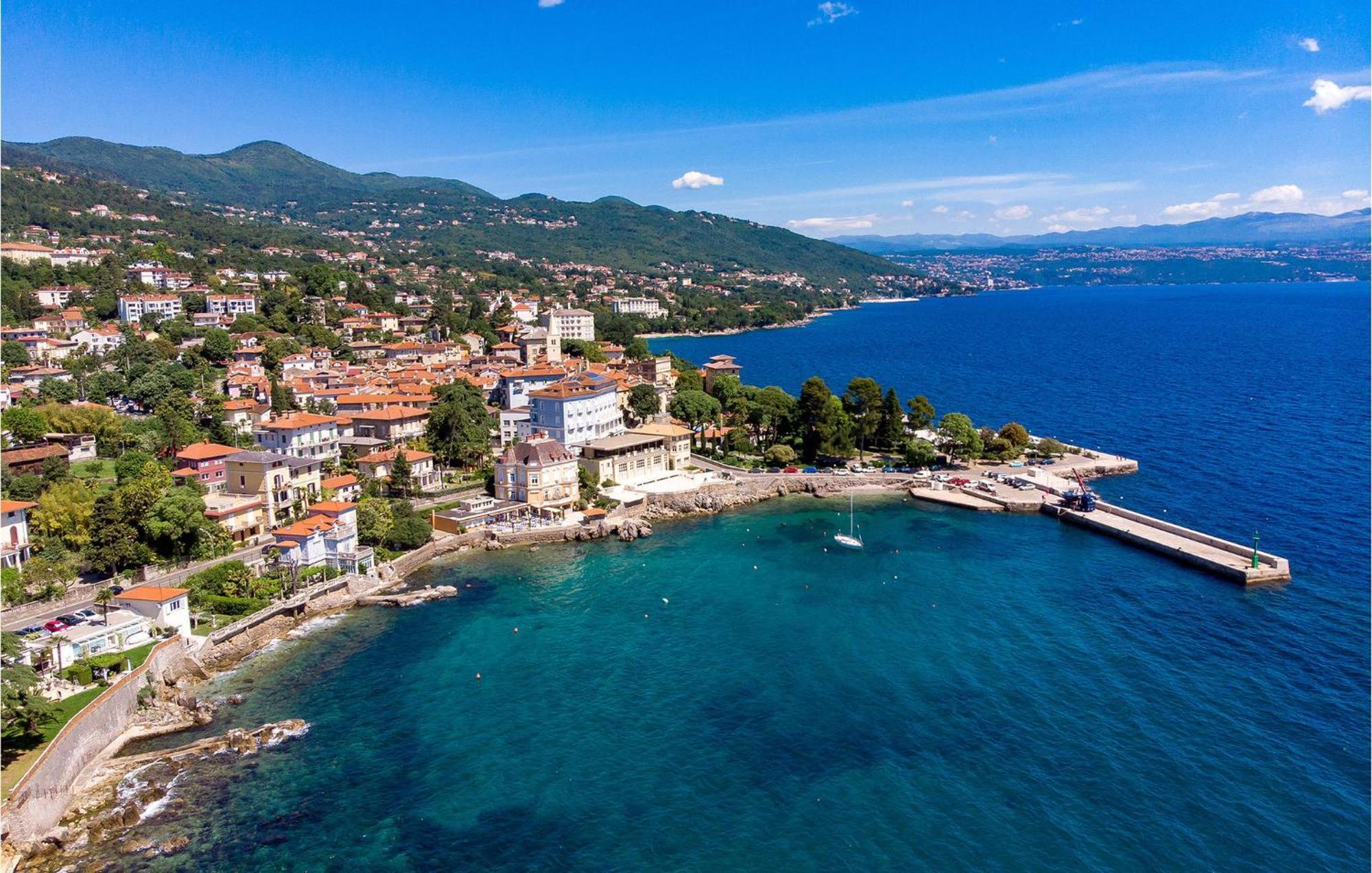 Nice Apartment In Lovran With House Sea View エクステリア 写真